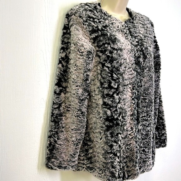 Chelsea & Violet - Black And White Teddy Soft Hook &  Eye Lined Coat Size Small - Picture 4 of 11